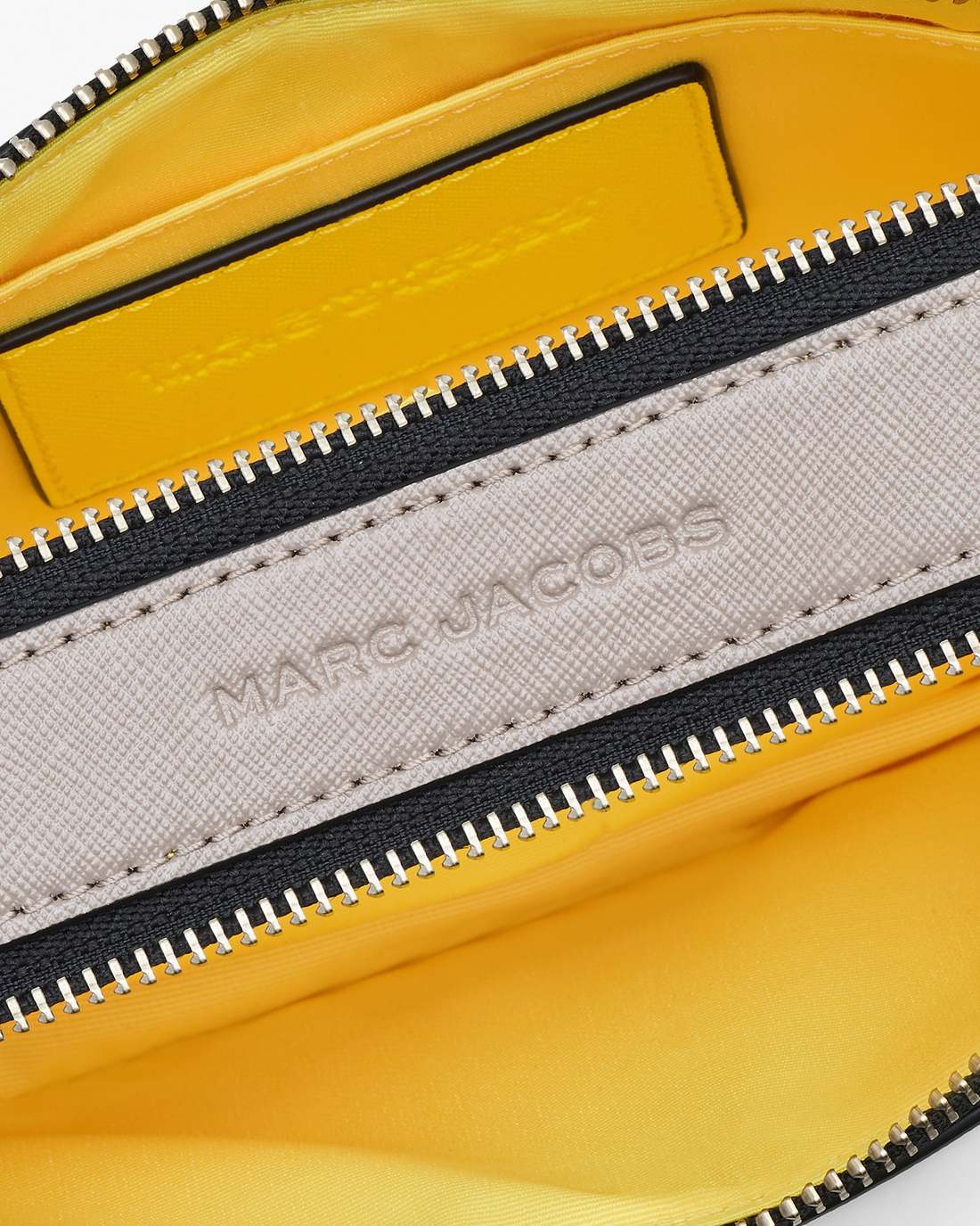The Snapshot Daisy Yellow - Marc Jacobs