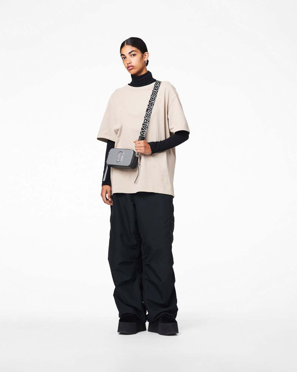 The Thin Outline Logo Webbing Strap Black/Silver - Marc Jacobs